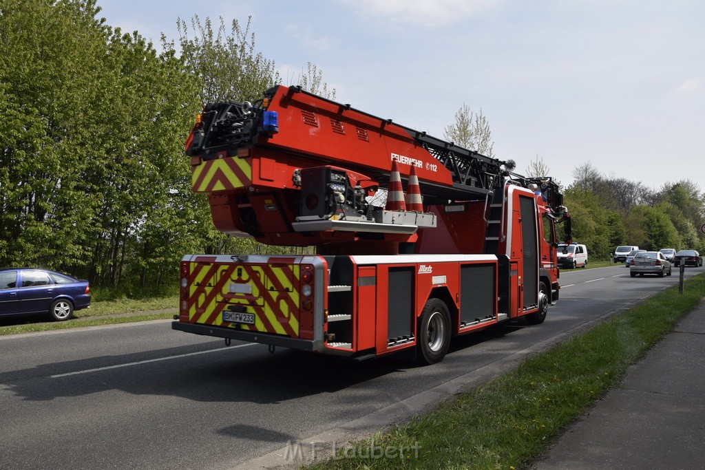 Schwerer VU LKW Zug Bergheim Kenten Koelnerstr P590.JPG - Miklos Laubert